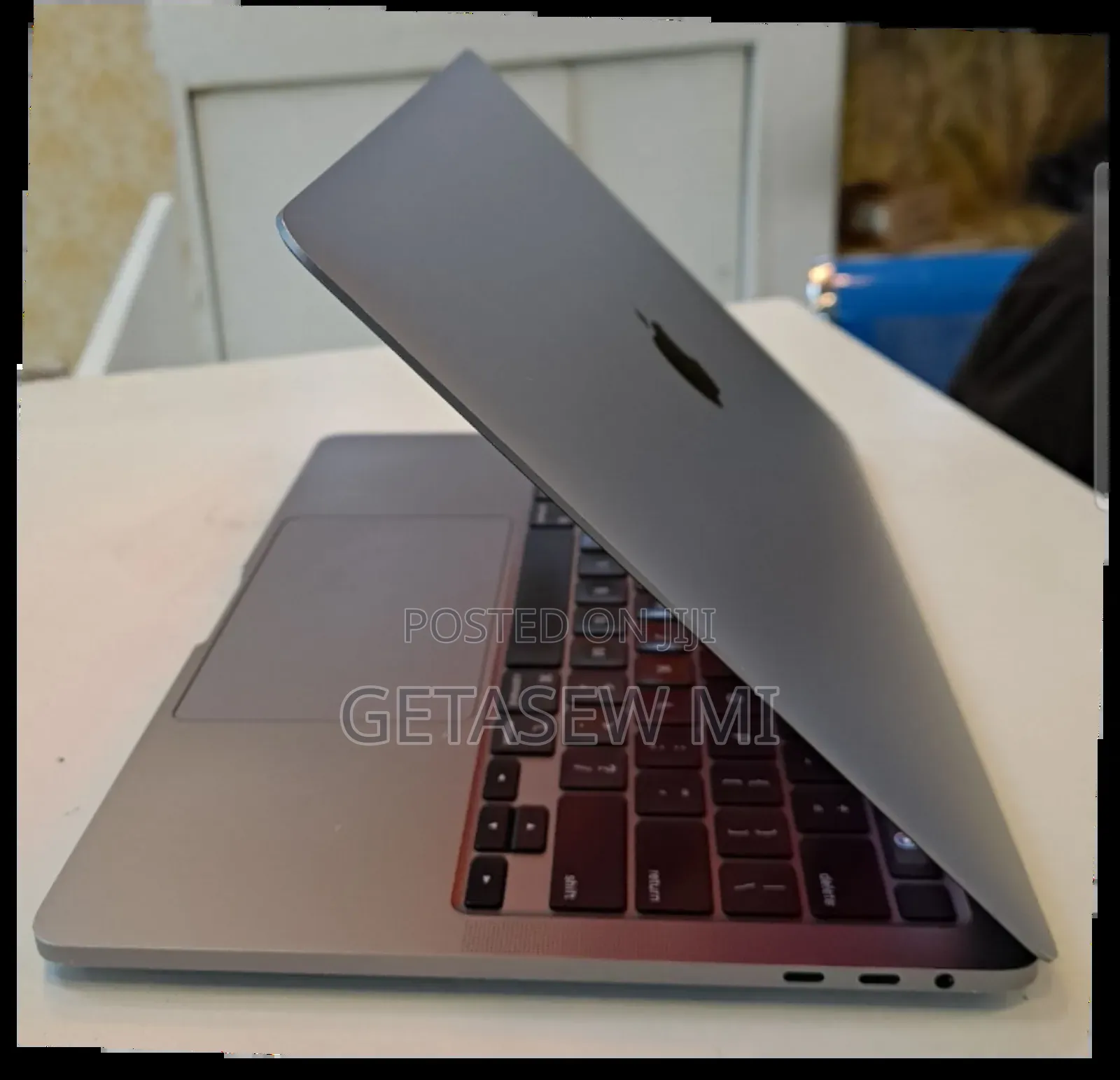 New Laptop Apple MacBook Pro 2020 16GB Intel Core I5 SSD 512GB