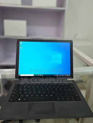 New Laptop Microsoft Surface Pro 5 8GB Intel Core I5 SSD 256GB