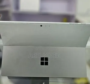 Photo - New Laptop Microsoft Surface Pro 5 8GB Intel Core I5 SSD 256GB