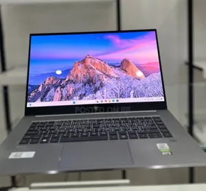 Photo - New Laptop HP ZBook 15 16GB Intel Core I7 SSD 512GB