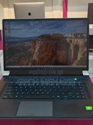 New Laptop Alienware M17x R2 16GB Intel Core I7 SSD 512GB