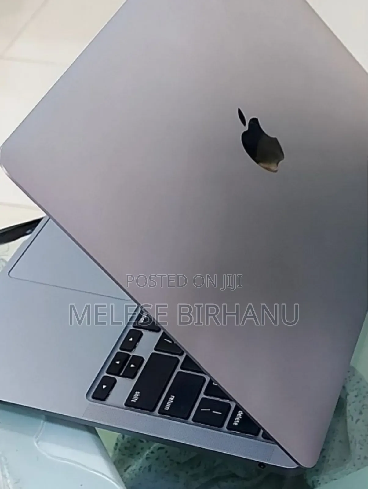 New Laptop Apple MacBook Air 2020 8GB Intel Core I7 SSD 512GB