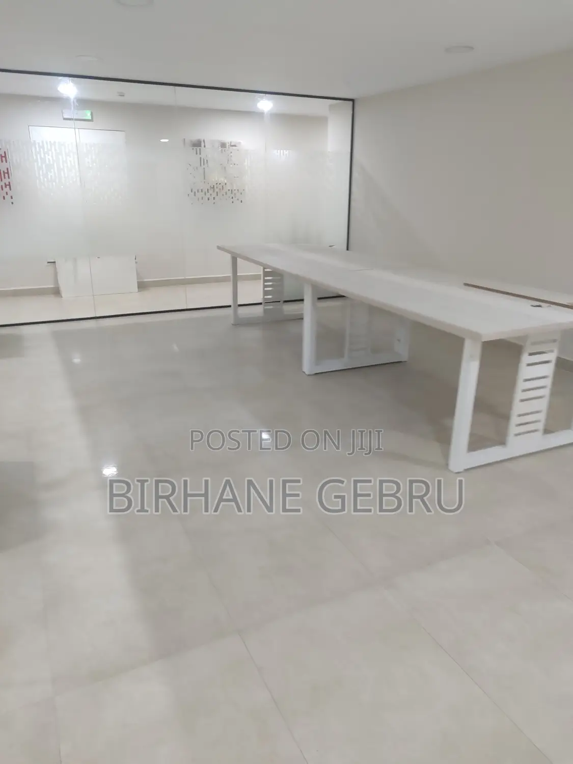Luxury Apartiment Rent for Office