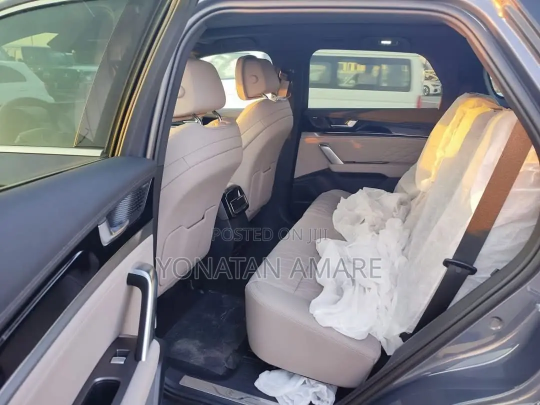 New BYD Seal DM-i 2024 Gray