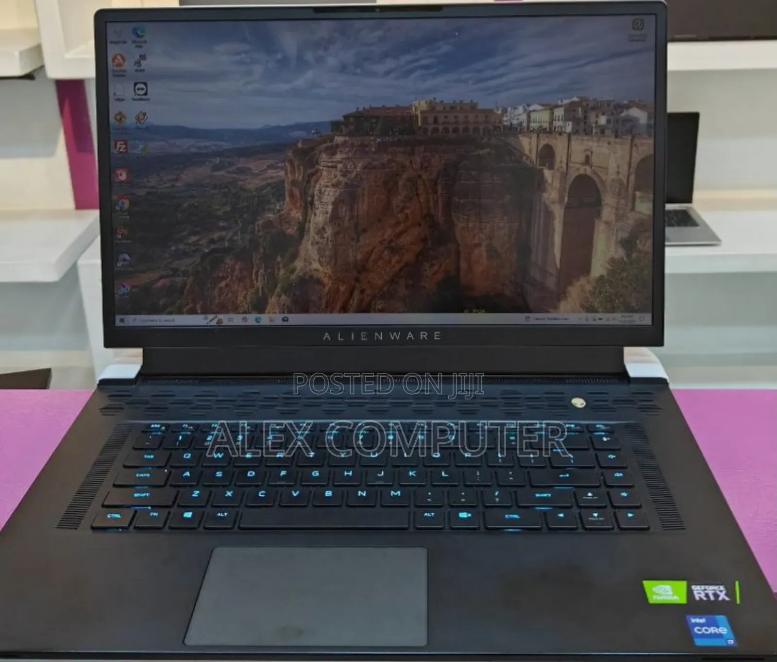 New Laptop Alienware M17x R2 16GB Intel Core I7 SSD 512GB