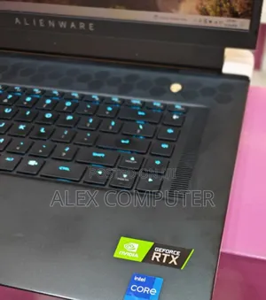 New Laptop Alienware M17x R2 16GB Intel Core I7 SSD 512GB