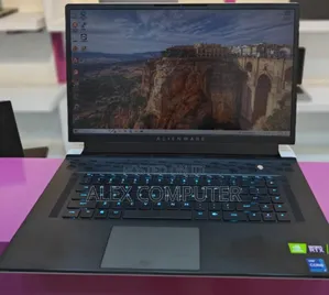 New Laptop Alienware M17x R2 16GB Intel Core I7 SSD 512GB