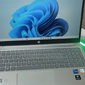 New Laptop HP Stream Notebook 8GB Intel Core I7 SSD 512GB