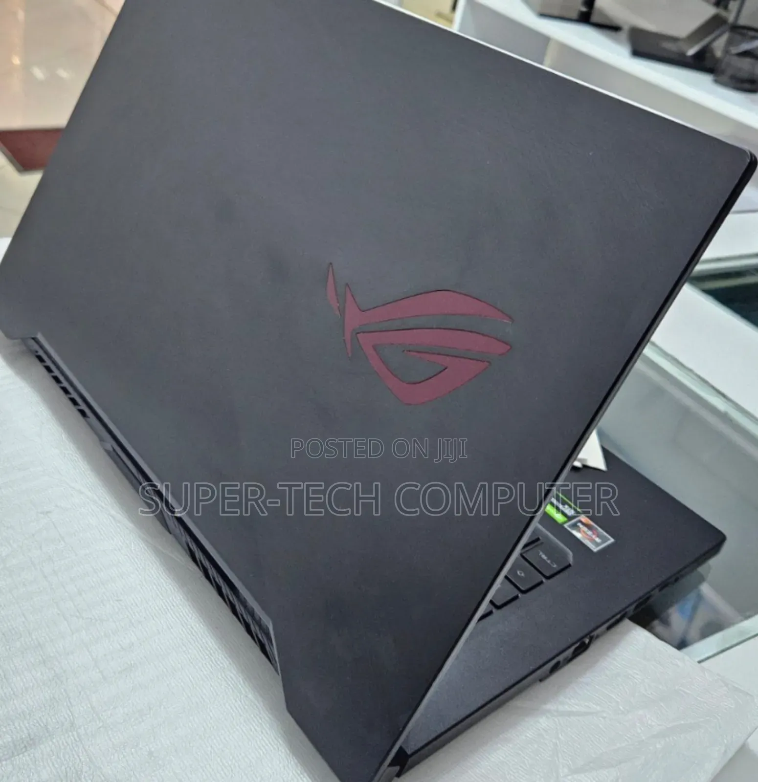 New Laptop Asus ROG Zephyrus G15 16GB AMD Ryzen 7 SSD 512GB