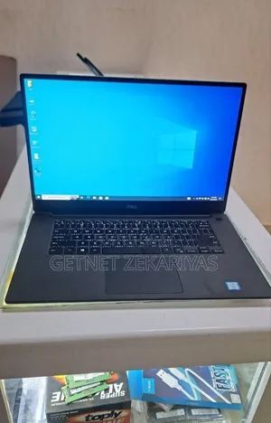 Photo - New Laptop Dell Precision 15 5520 32GB Intel Core I7 SSD 512GB