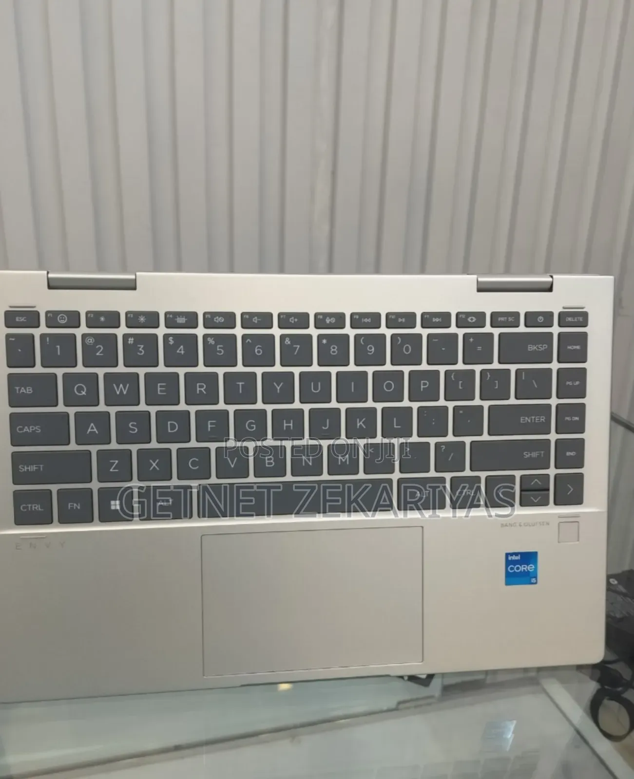 New Laptop HP Envy X360 8GB Intel Core I5 SSD 512GB