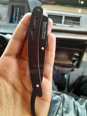 Photo - Black Germany Razor