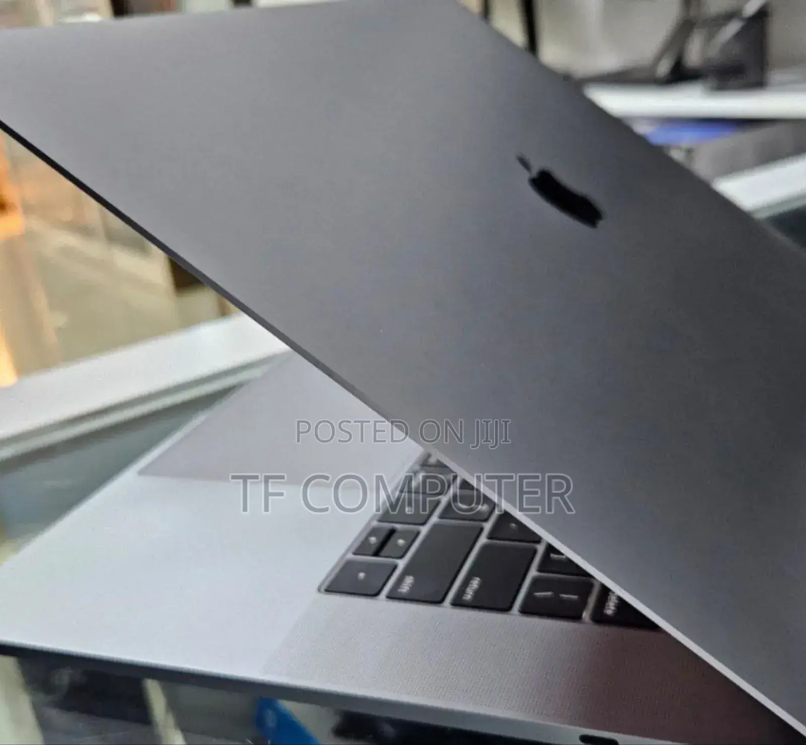 New Laptop Apple MacBook Pro 2019 16GB Intel Core I9 SSD 1T