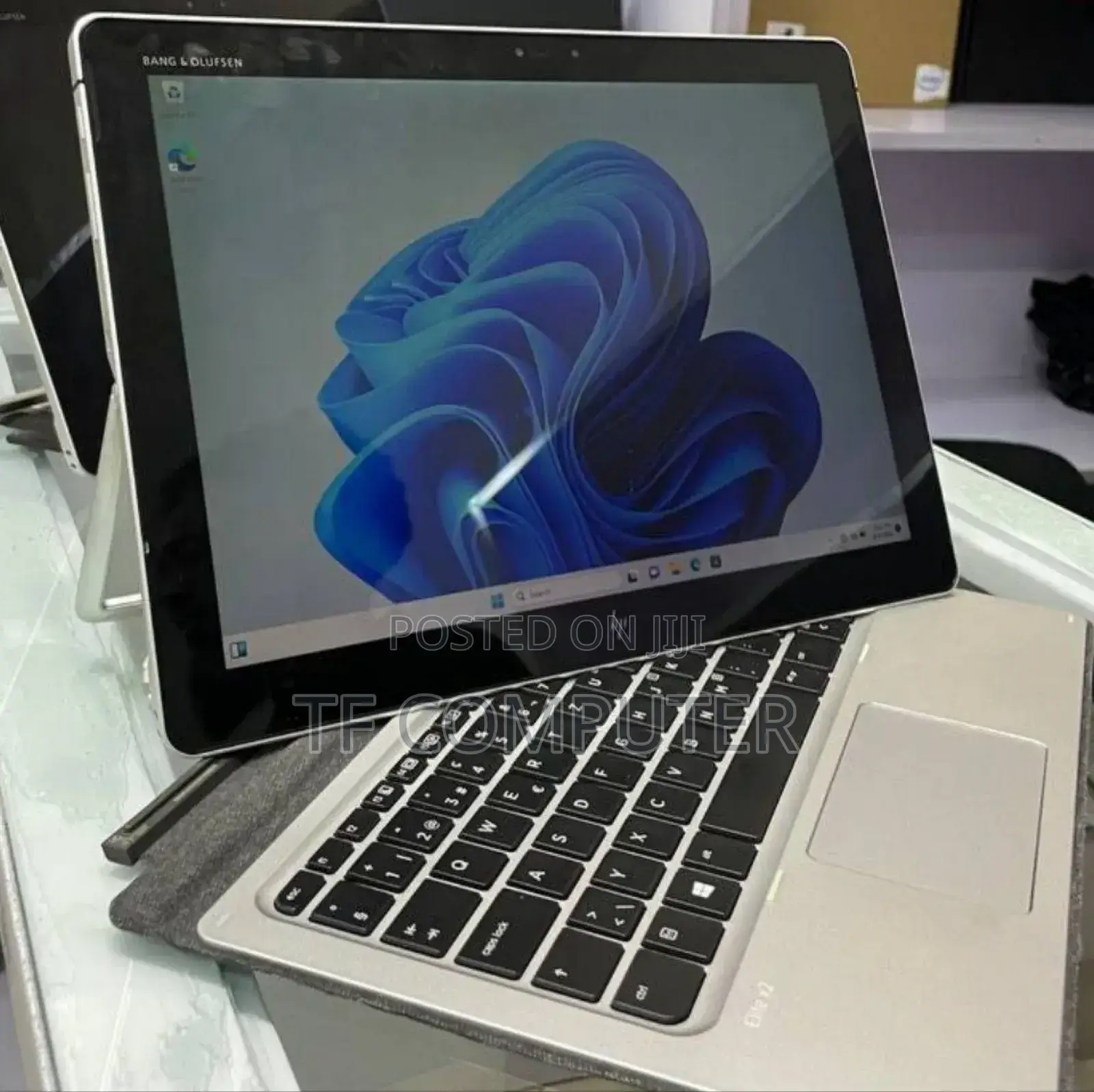 New Laptop HP Elite X2 1012 16GB Intel Core I5 SSD 256GB