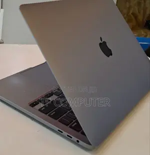Photo - New Laptop Apple MacBook Pro 2020 16GB Intel Core I5 SSD 512GB