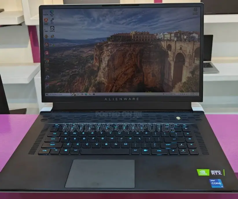 New Laptop Alienware M17x R2 16GB Intel Core I7 SSD 512GB