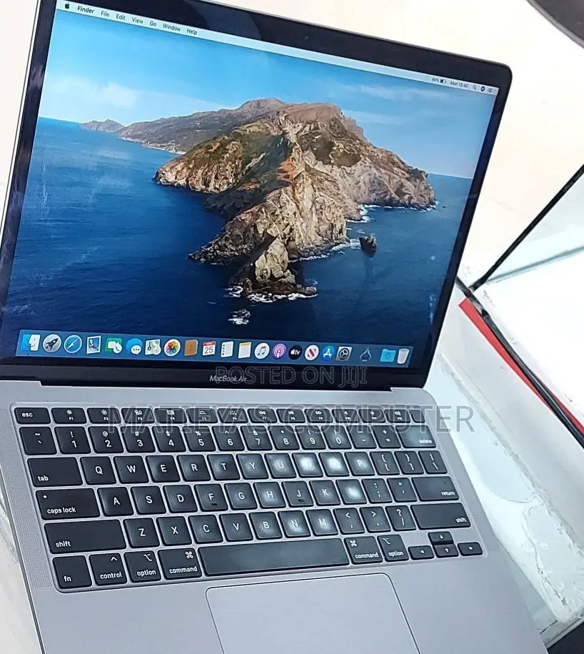 New Laptop Apple MacBook Air 2020 16GB Intel Core I7 SSD 512GB