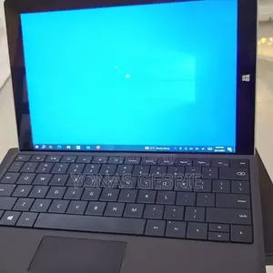 New Laptop Microsoft Surface Pro 4GB Intel Atom SSD 128GB