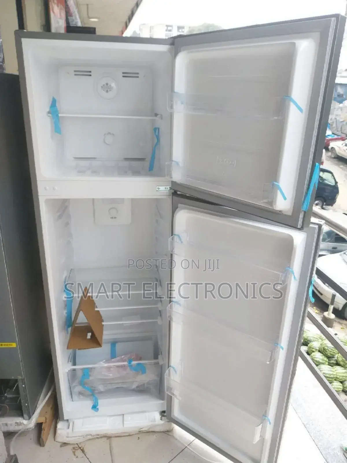 Orbit Refrigerator 350L