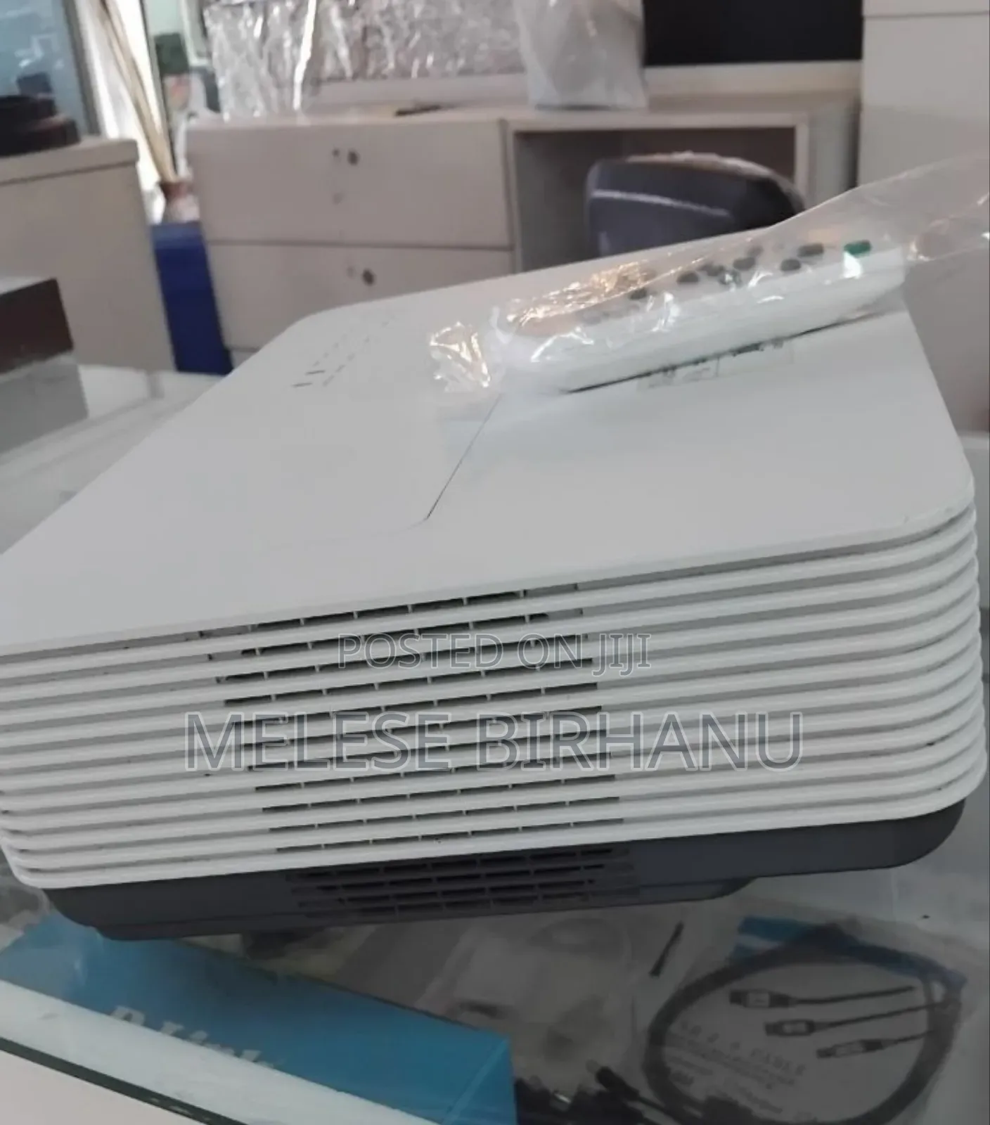 SONY DX-220 Model Projector