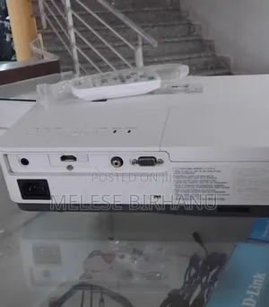 SONY DX-220 Model Projector