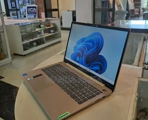 New Laptop Lenovo 8GB Intel Core I3 SSD 256GB