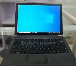 New Laptop Microsoft Surface Pro 5 8GB Intel Core I5 SSD 256GB