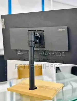 Lenovo Frameless Monitor