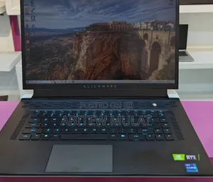 New Laptop Alienware M17x R2 16GB Intel Core I7 SSD 512GB