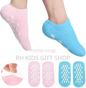 Photo - Mosturizing Spa Gel Socks