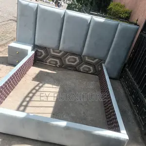 ባለ ጋንች አልጋ