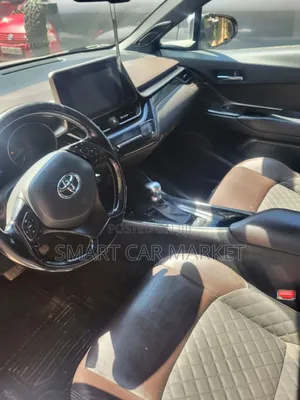 Toyota C-HR 2017 Silver