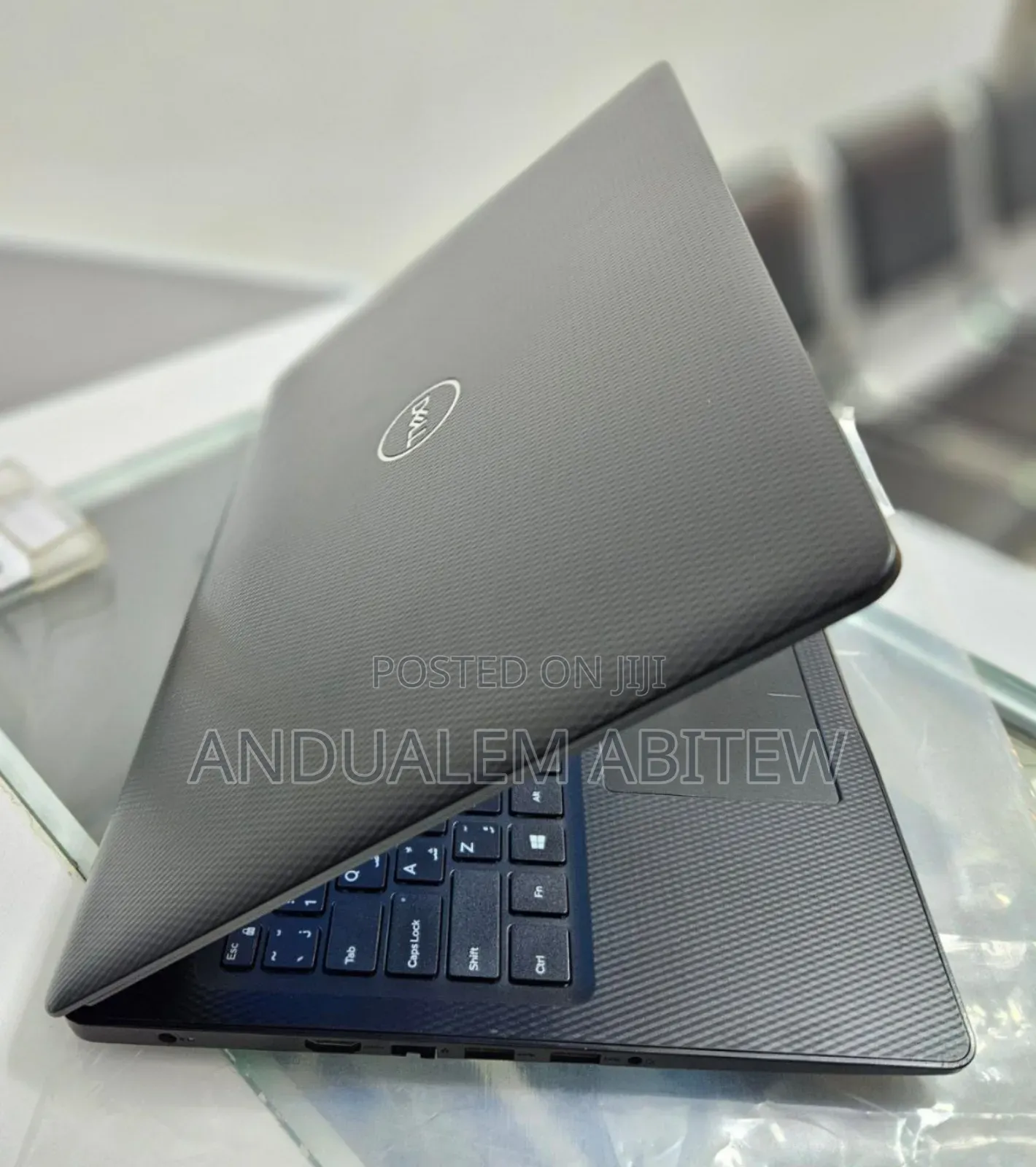 New Laptop Dell Vostro 3560 8GB Intel Core I5 HDD 1T