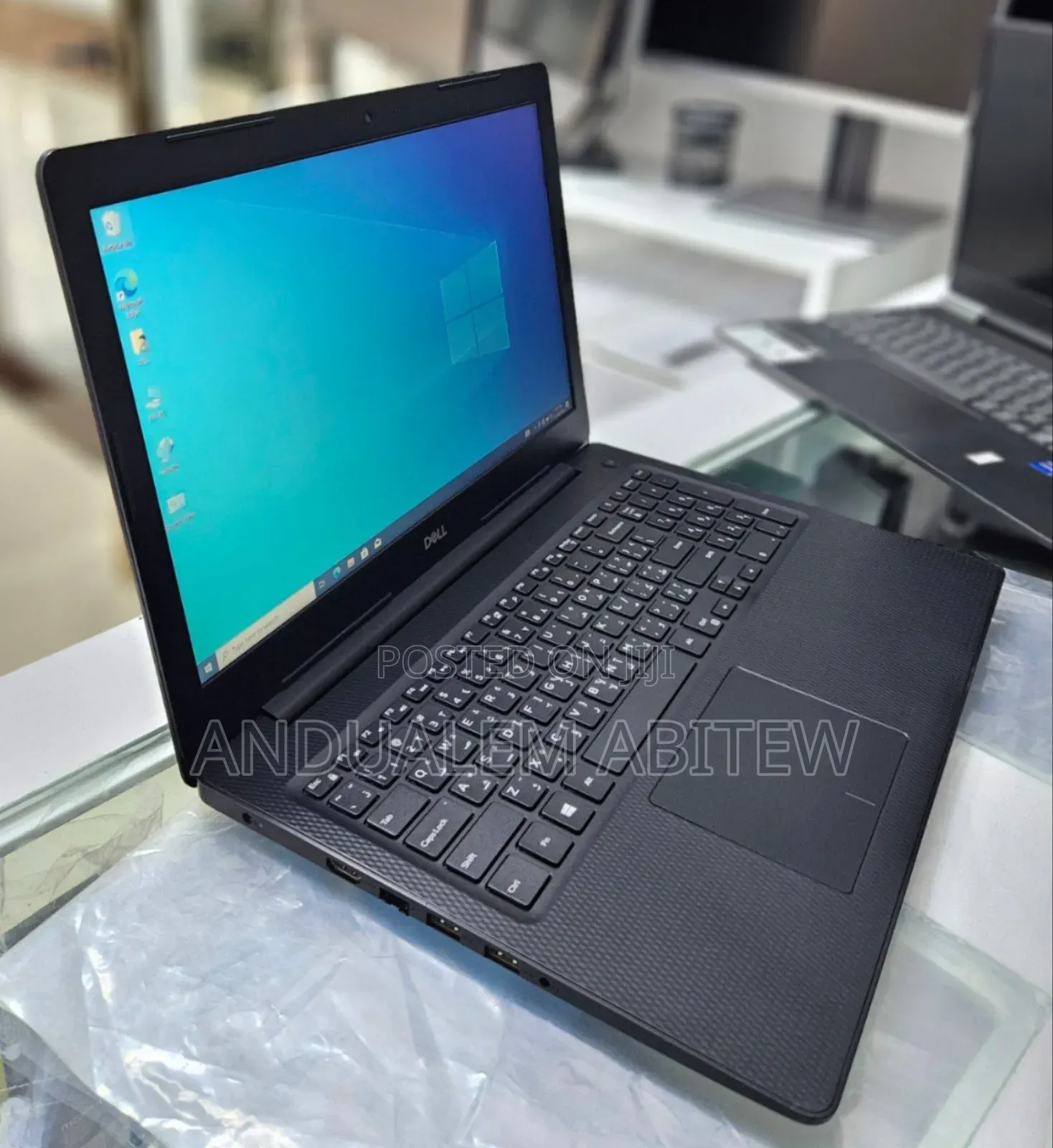 New Laptop Dell Vostro 3560 8GB Intel Core I5 HDD 1T