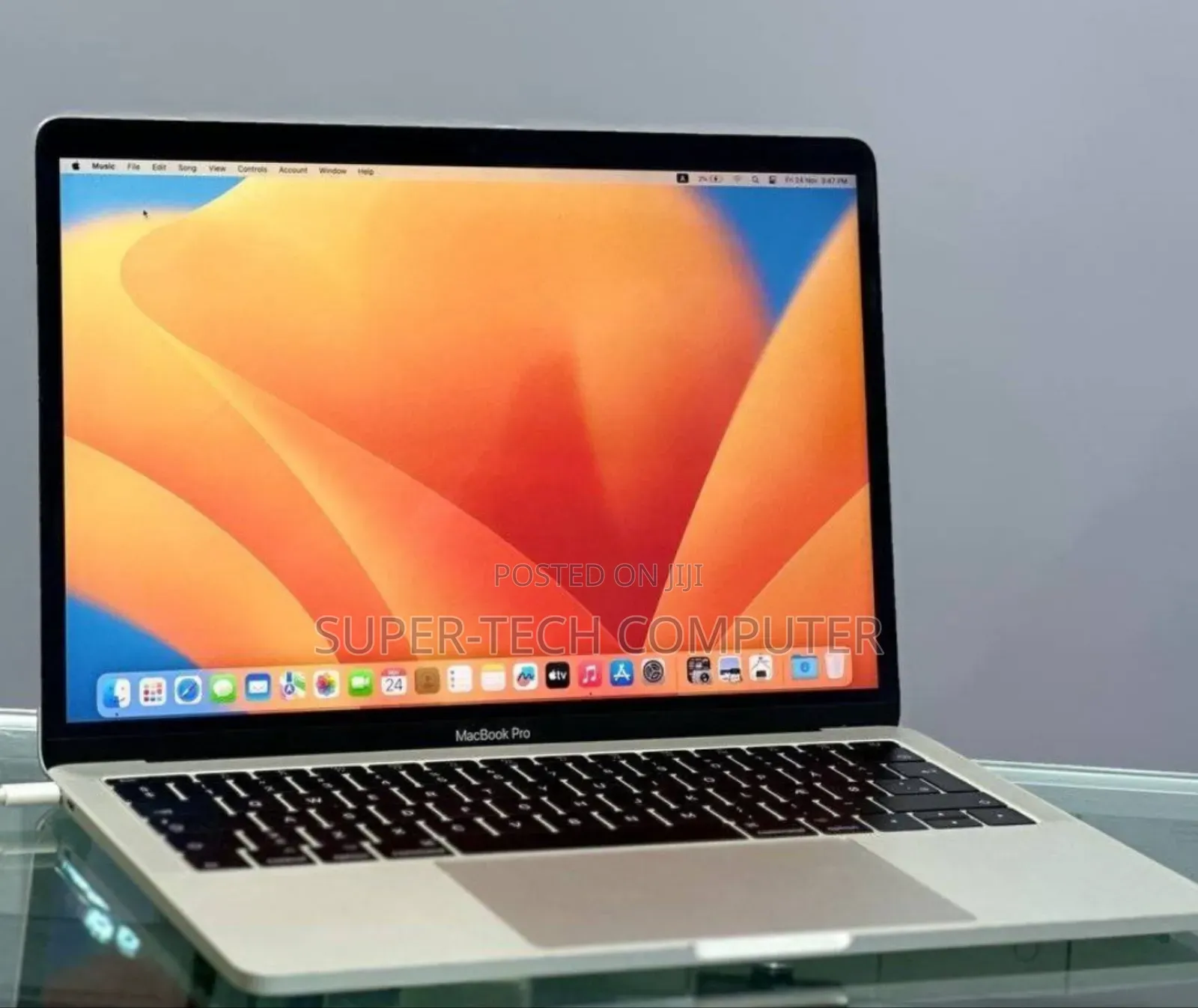 New Laptop Apple MacBook Pro 2017 8GB Intel Core I5 SSD 256GB