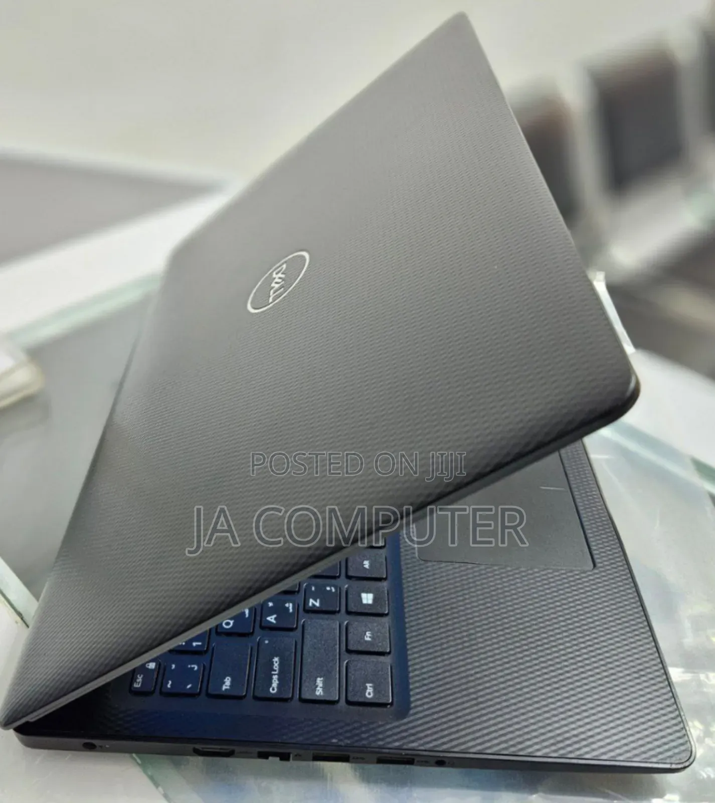 New Laptop Dell Vostro 14 5000 8GB Intel Core I5 SSD 1T