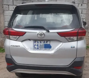 Toyota Rush 2022 Silver