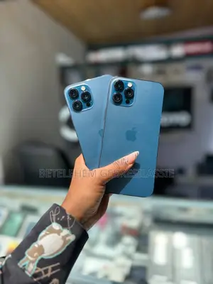 Photo - Apple iPhone 12 Pro Max 256 GB Blue