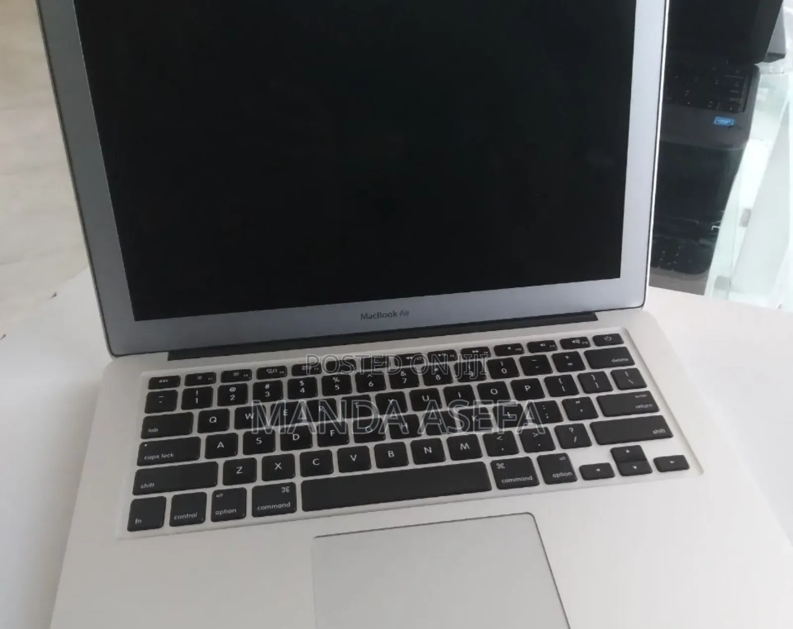 New Laptop Apple MacBook Air 4GB Intel Core I5 SSD 128GB