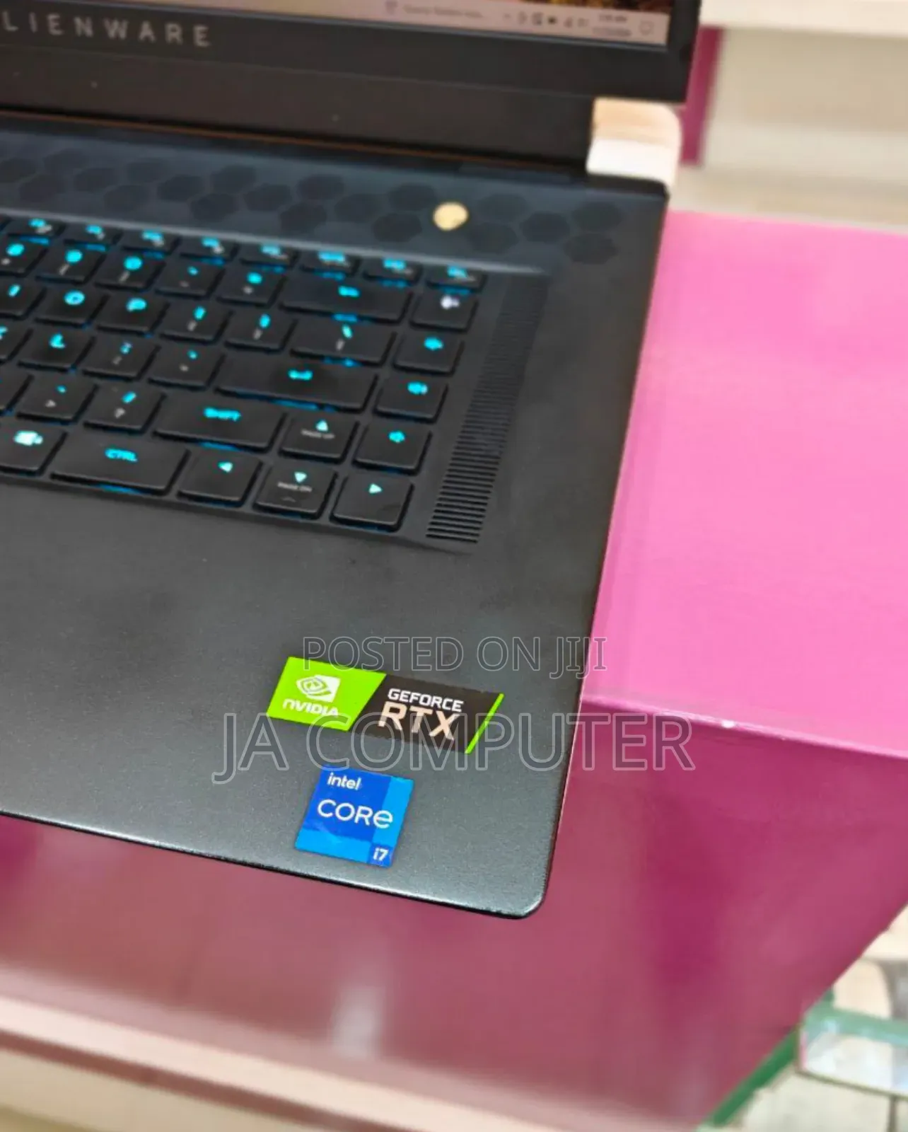 New Laptop Alienware M17x R2 16GB Intel Core I7 SSD 512GB