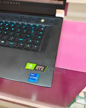 New Laptop Alienware M17x R2 16GB Intel Core I7 SSD 512GB