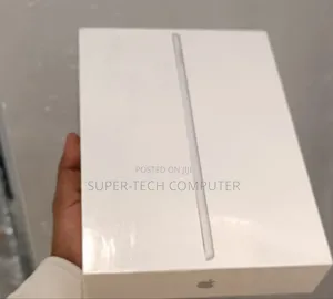 Photo - New Apple iPad 10.2 (2021) 64 GB Gray