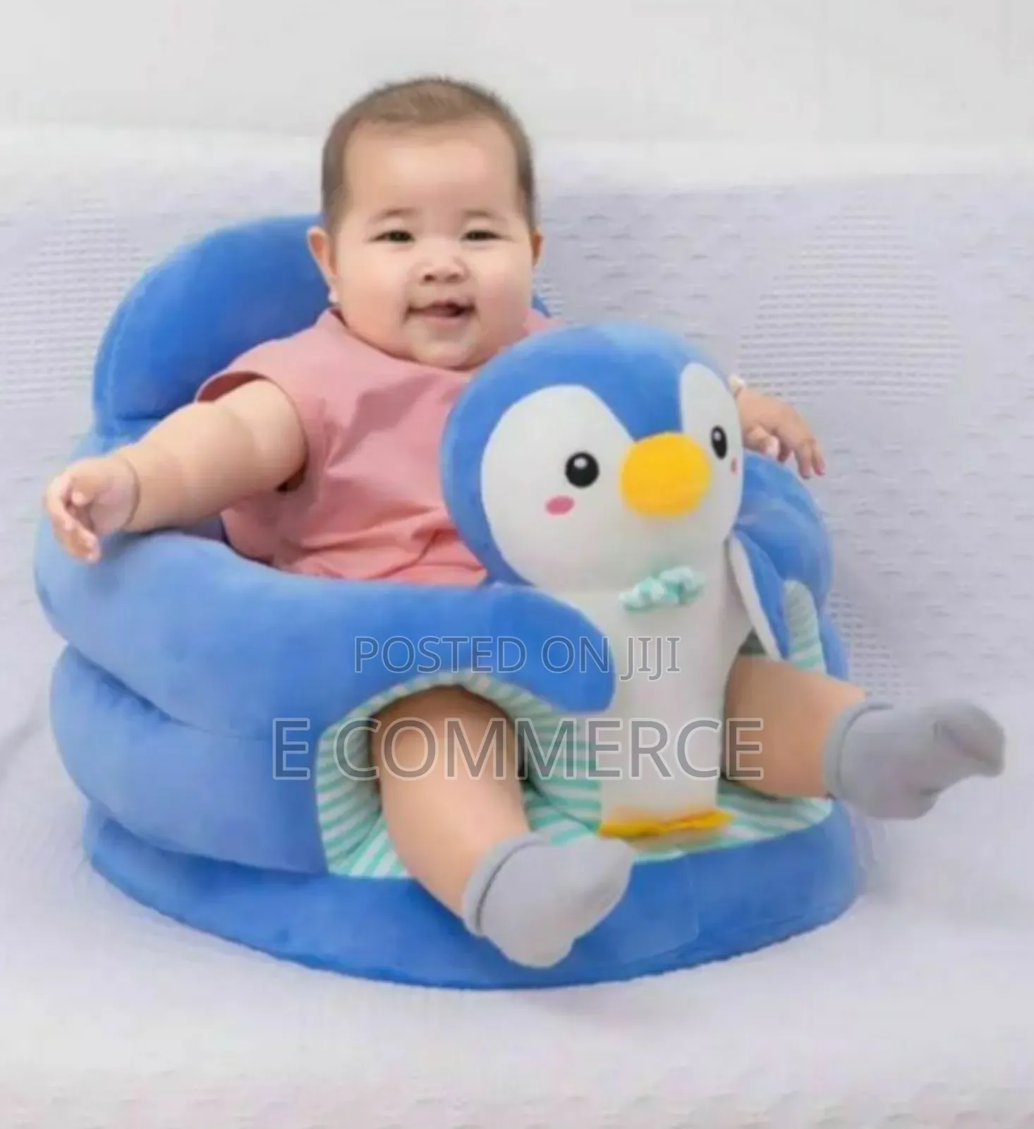 መቀመጥ እንዲችሉ የሚረዳ የልጆች ሶፋ