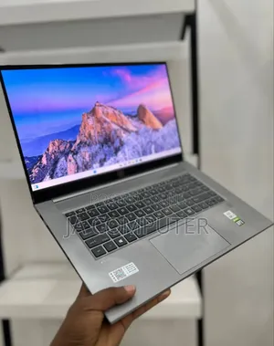 New Laptop HP Zbook Studio G7 16GB Intel Core I7 SSD 512GB
