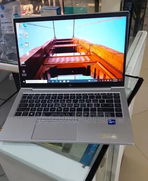 Photo - New Laptop HP EliteBook 840 G8 16GB Intel Core I7 SSD 512GB