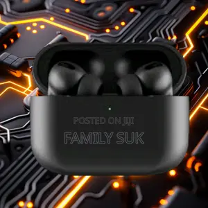 Photo - Airpod Pro Earbud Enhances Audio