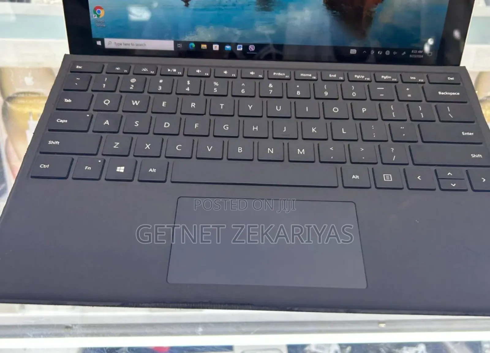 New Laptop Microsoft Surface 8GB Intel Core I5 SSD 256GB