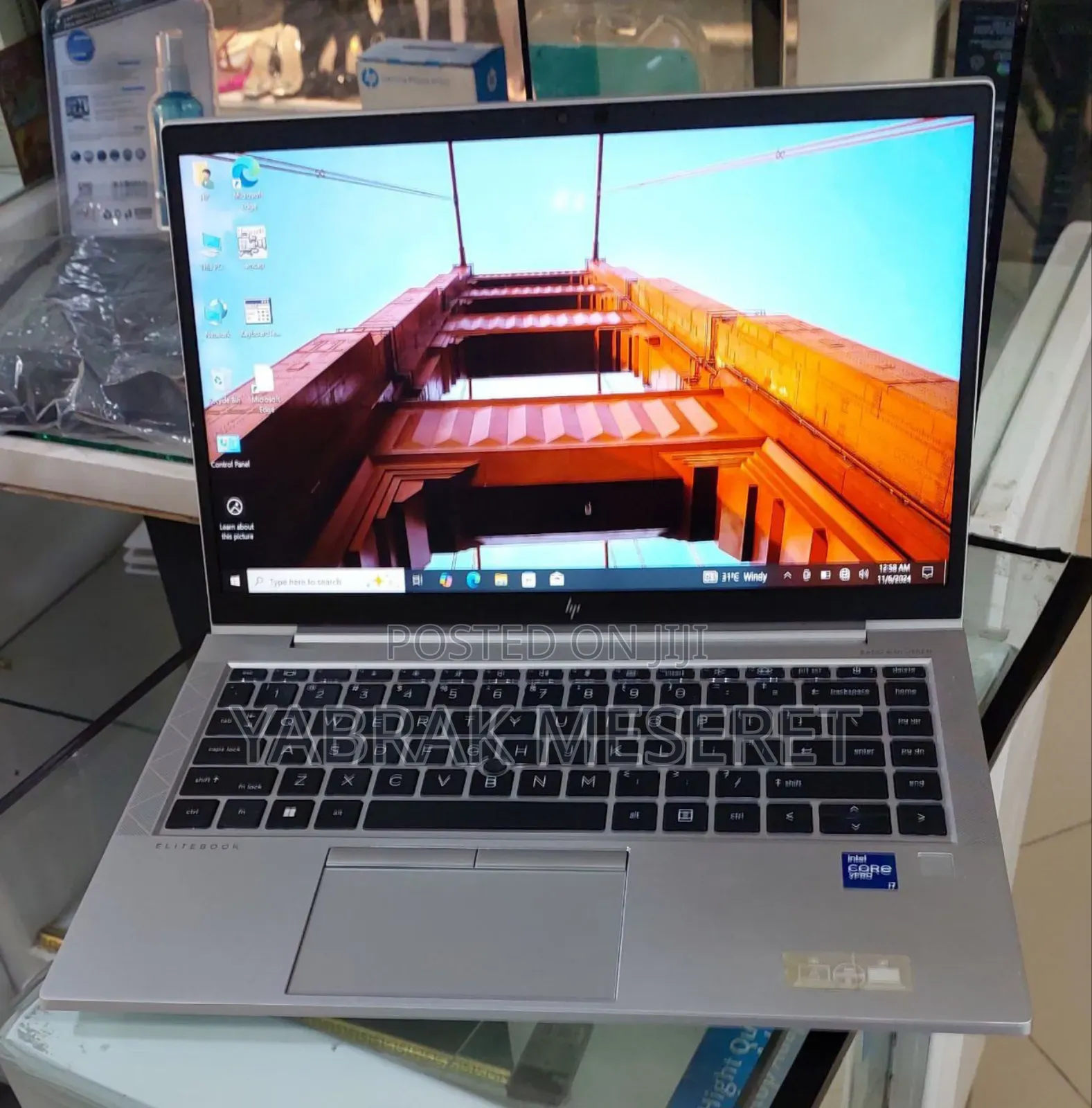 New Laptop HP EliteBook 840 G8 16GB Intel Core I7 SSD 512GB