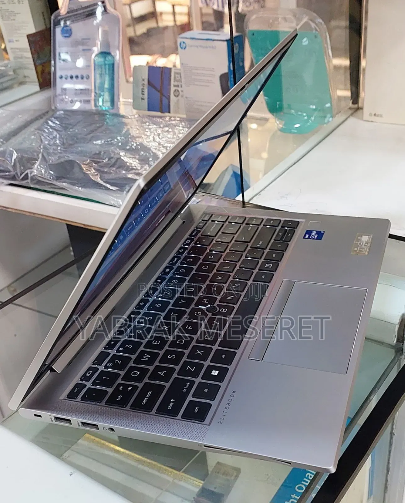 New Laptop HP EliteBook 840 G8 16GB Intel Core I7 SSD 512GB