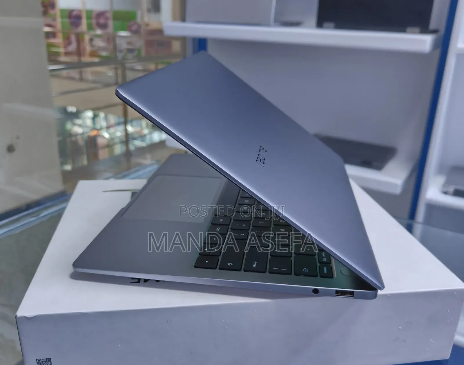 New Laptop 16GB Intel Core I5 SSD 512GB